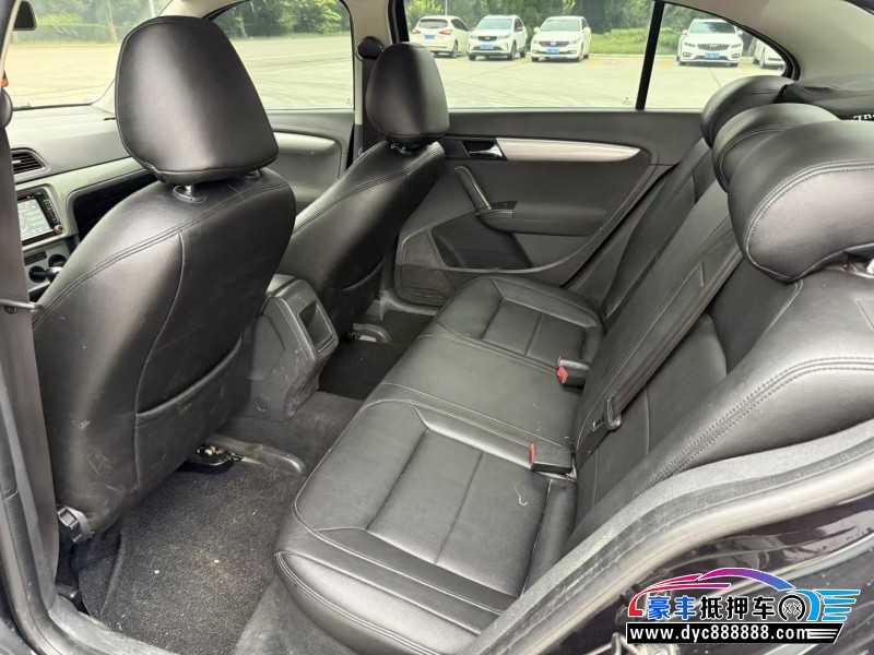 14年大众朗逸轿车抵押车出售