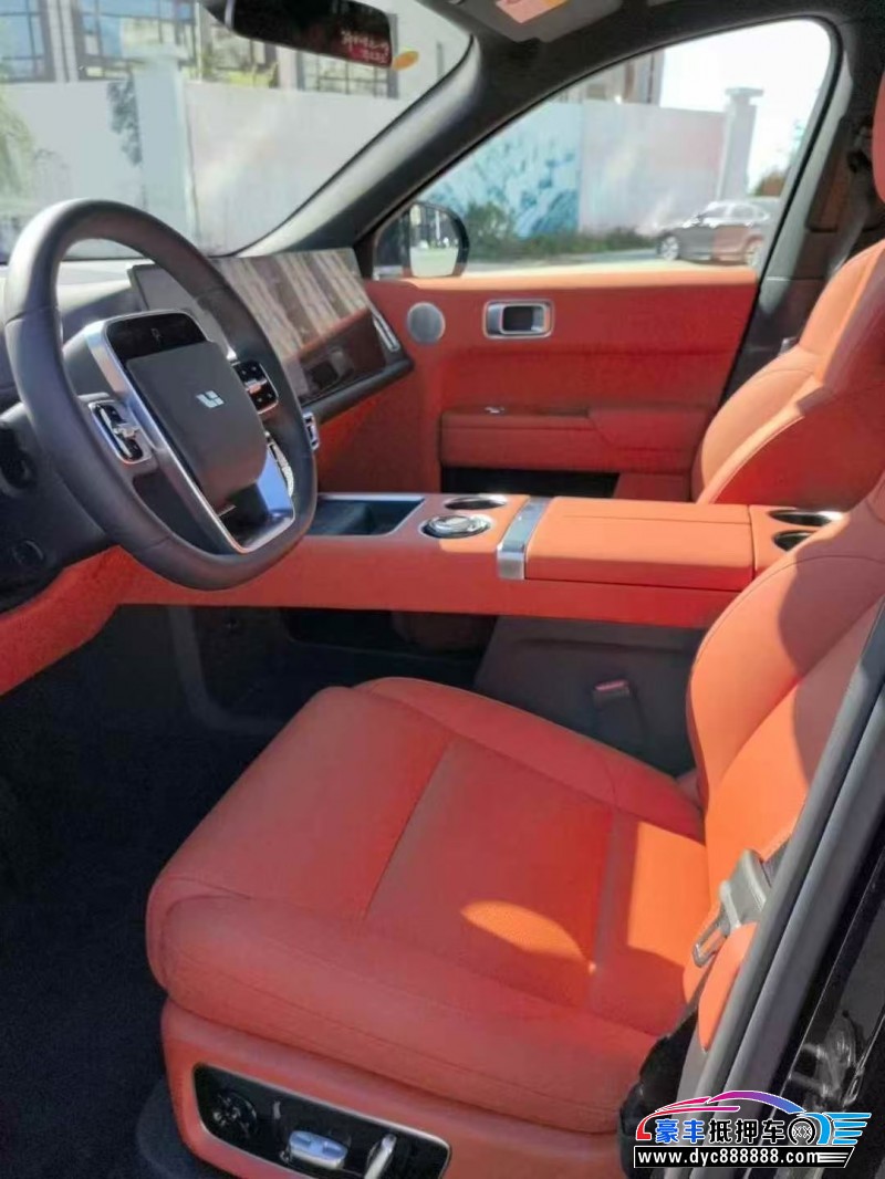 25年理想L8轿车抵押车出售