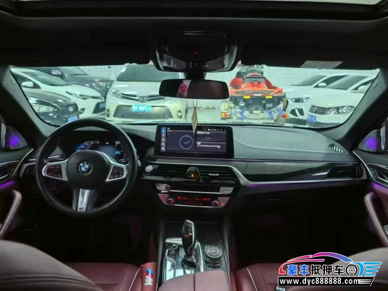 21年宝马5系轿车抵押车出售