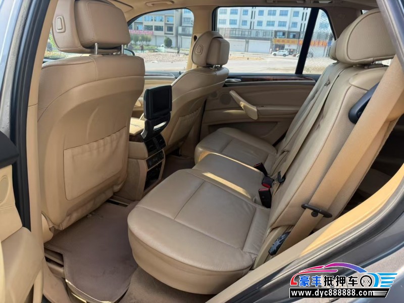 10年宝马X5轿车抵押车出售