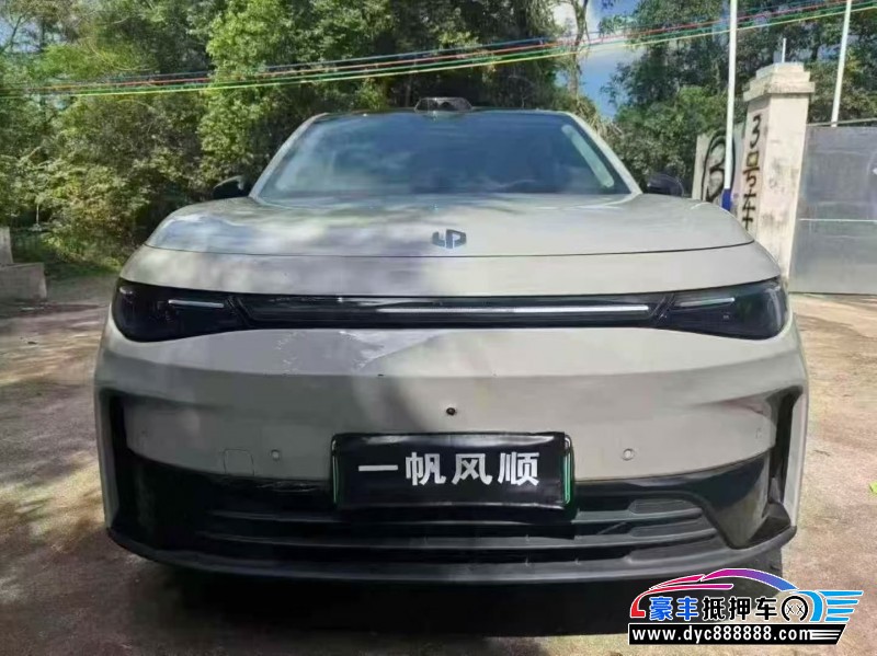 24年零跑C10轿车抵押车出售