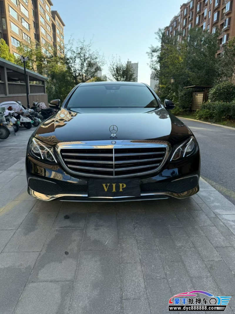 17年奔驰E轿车抵押车出售