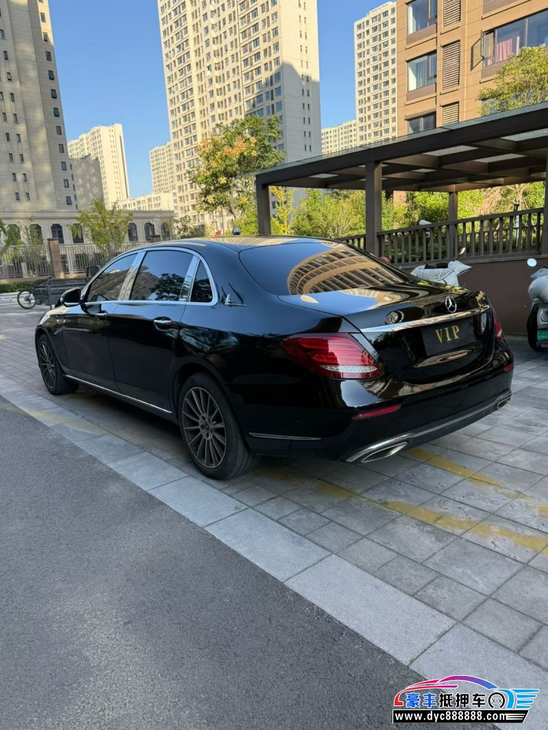 17年奔驰E轿车抵押车出售