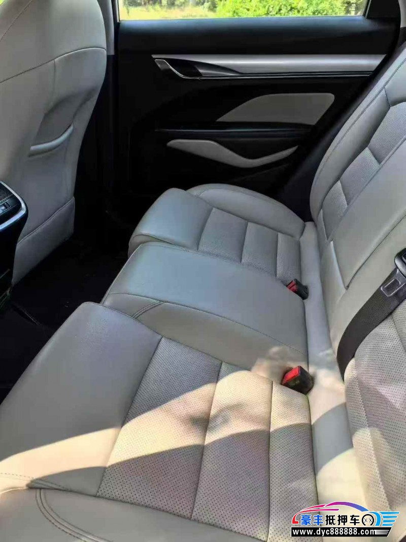 21年吉利缤瑞轿车抵押车出售