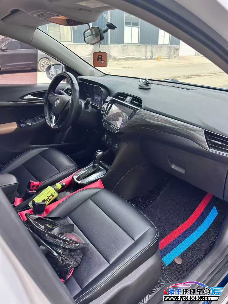 19年别克凯越轿车抵押车出售