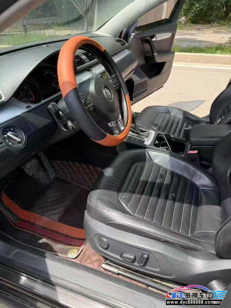 16年大众迈腾轿车抵押车出售