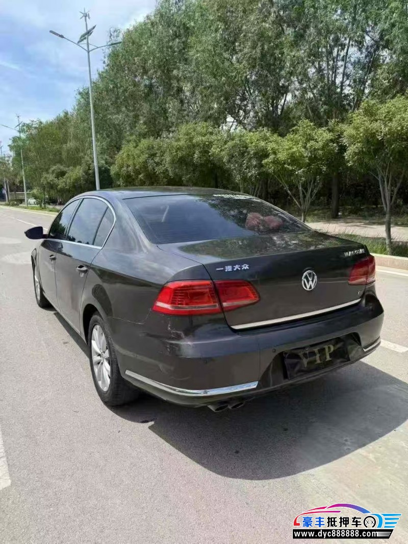 16年大众迈腾轿车抵押车出售