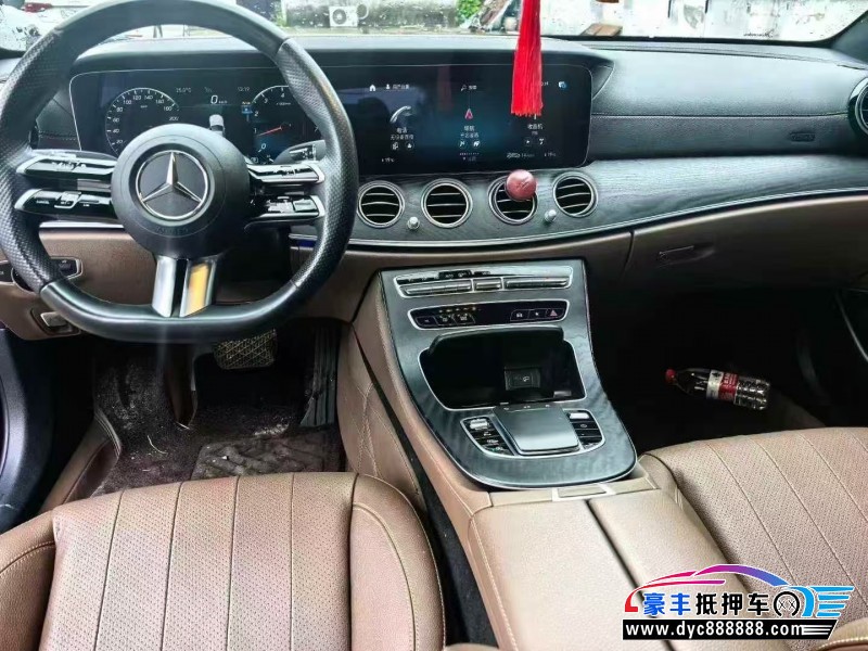 23年奔驰E轿车抵押车出售