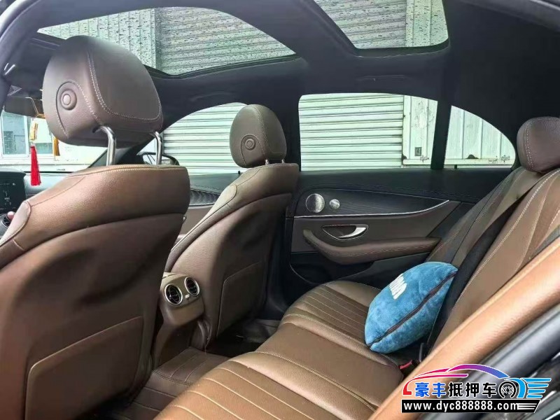 23年奔驰E轿车抵押车出售