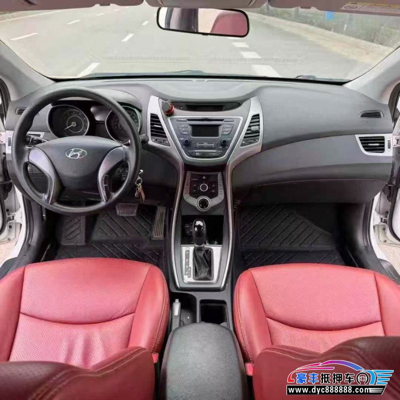 18年现代朗动轿车抵押车出售