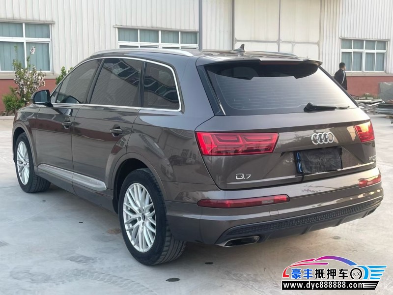 19年奥迪Q7轿车抵押车出售