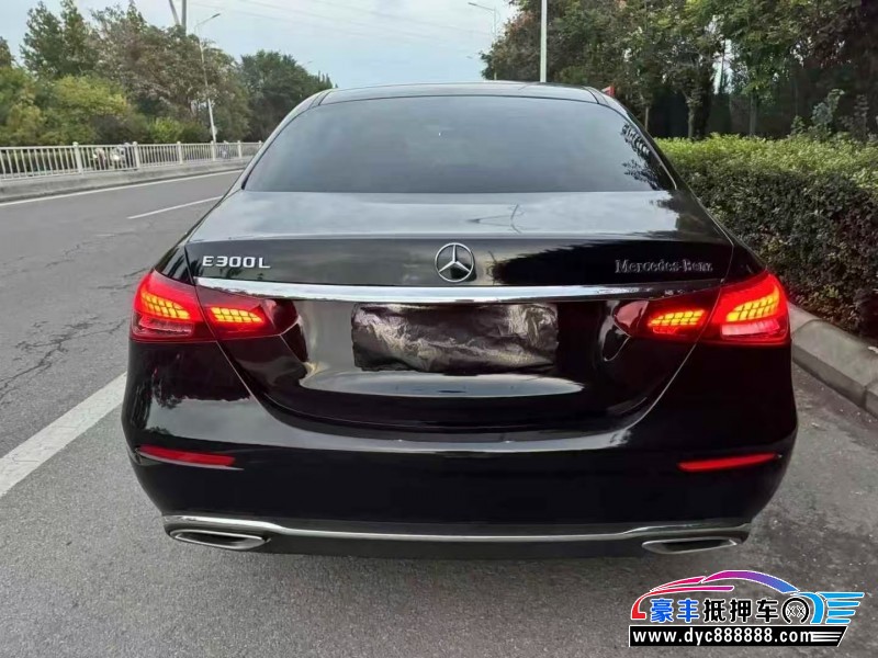 22年奔驰E轿车抵押车出售