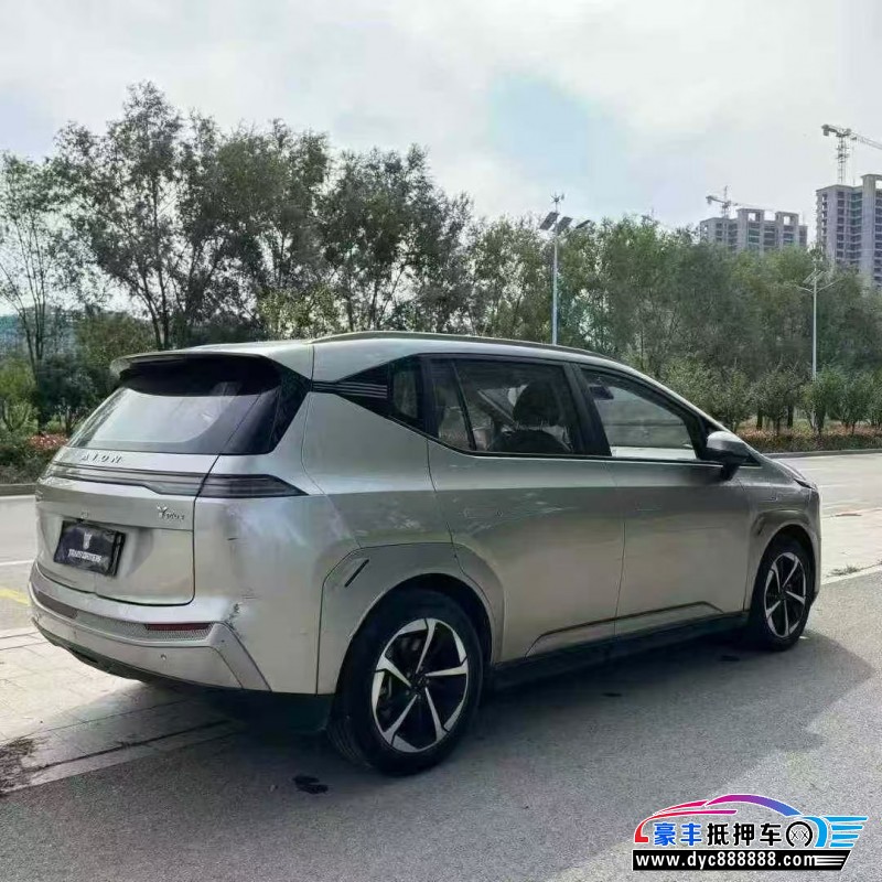 23年埃安Y70轿车抵押车出售