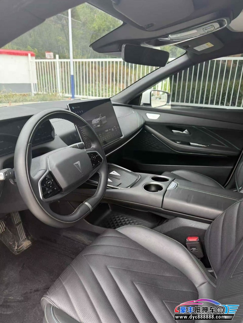 24年长安深蓝SL03轿车抵押车出售