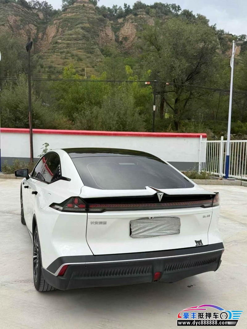 24年长安深蓝SL03轿车抵押车出售