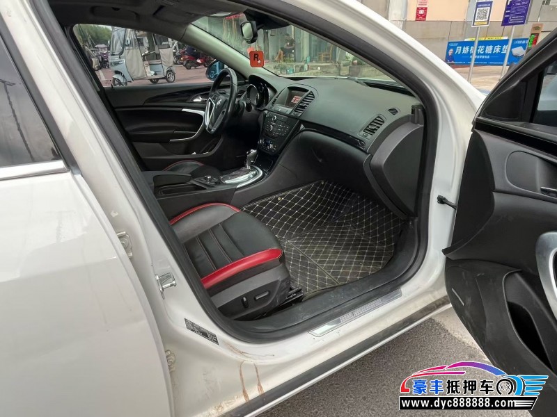 13年别克君威轿车抵押车出售