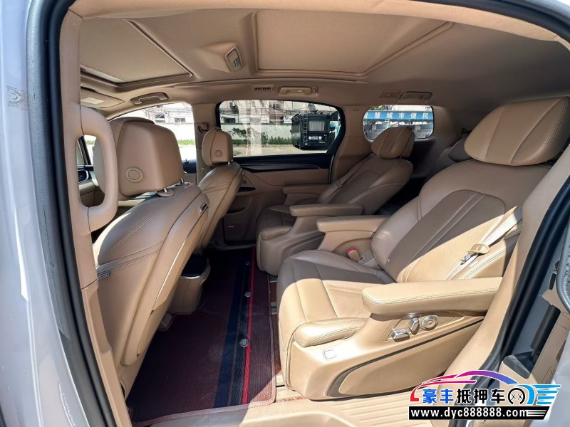 20年别克GL8轿车抵押车出售