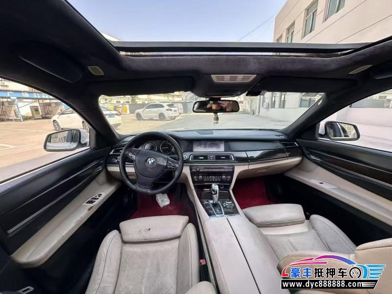 11年宝马7系轿车抵押车出售