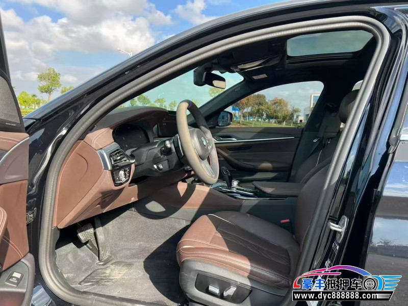 24年宝马5系轿车抵押车出售