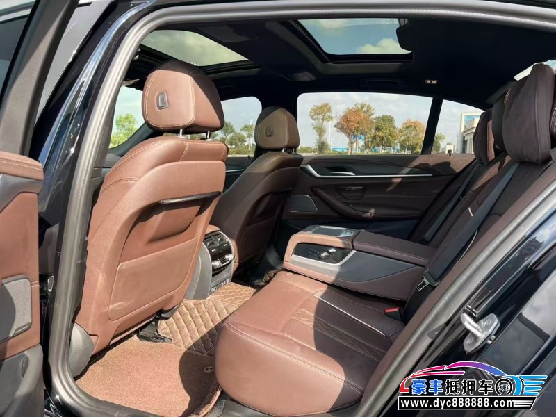 24年宝马5系轿车抵押车出售