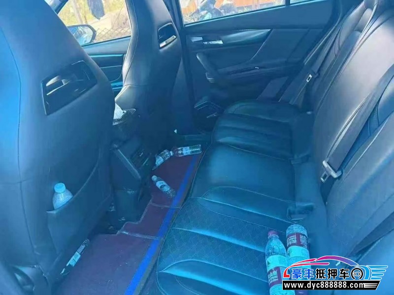 20年海马8S轿车抵押车出售