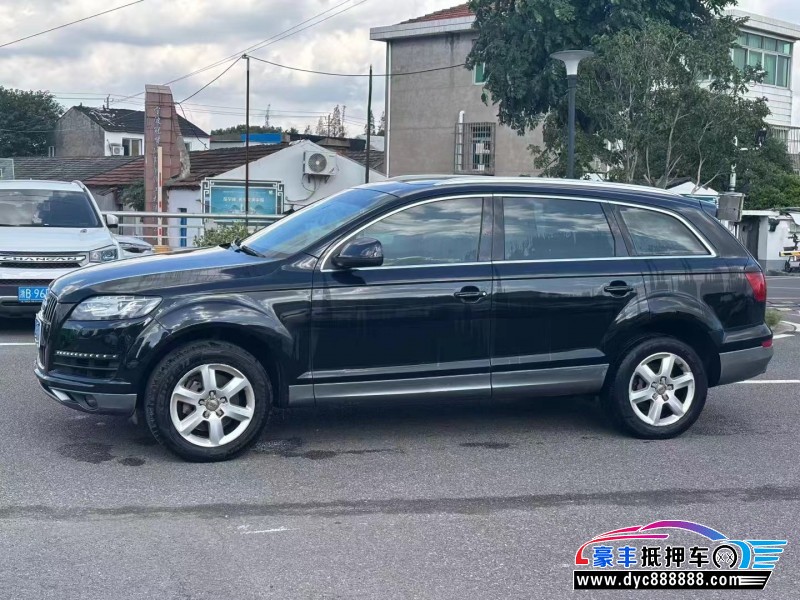 15年奥迪Q7轿车抵押车出售