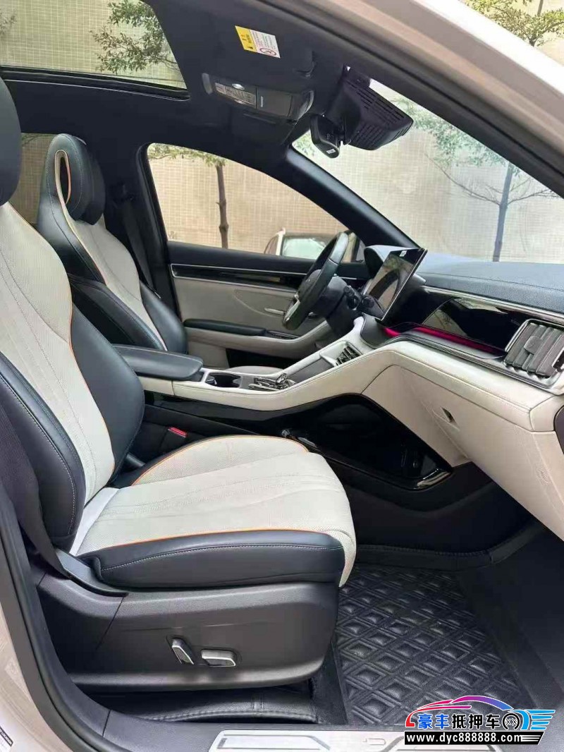 24年比亚迪宋轿车抵押车出售