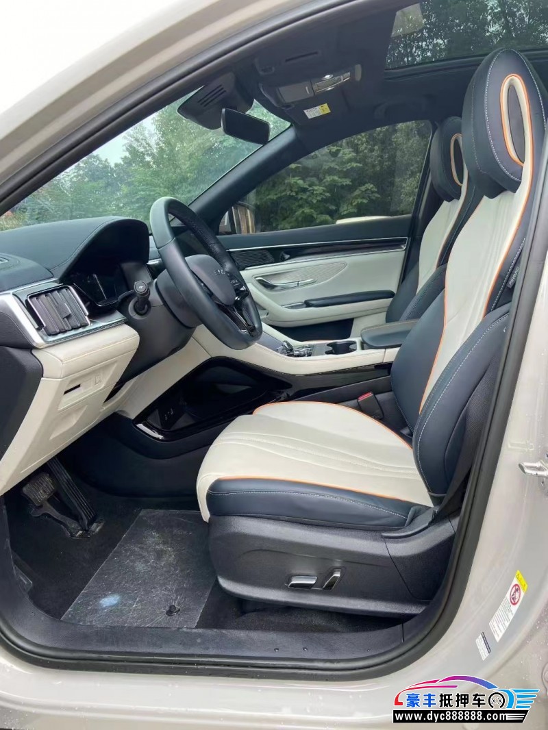 24年比亚迪宋轿车抵押车出售