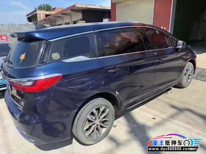 20年比亚迪宋轿车抵押车出售