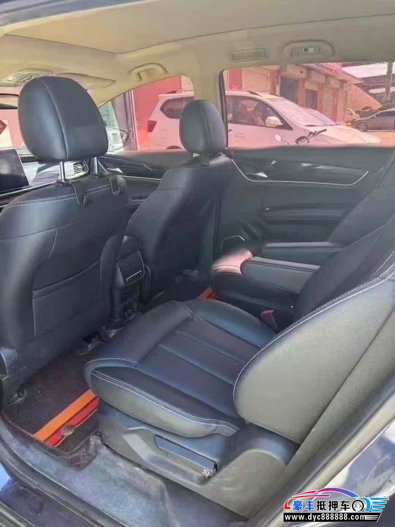20年比亚迪宋轿车抵押车出售