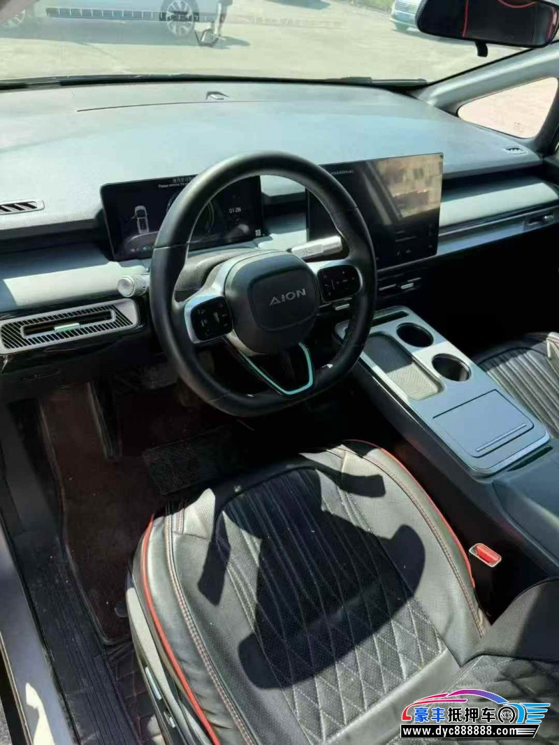 24年埃安Y70轿车抵押车出售