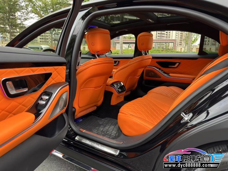 22年奔驰S轿车抵押车出售