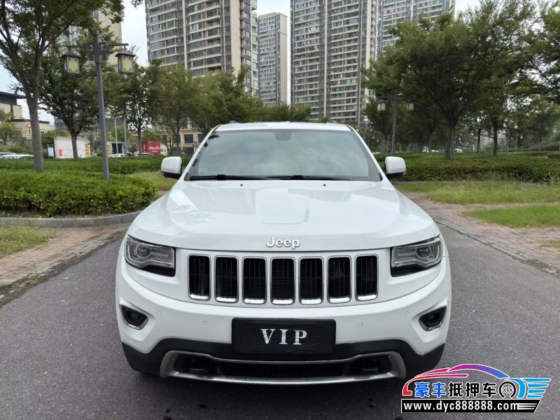 15年Jeep大切诺基SUV抵押车出售