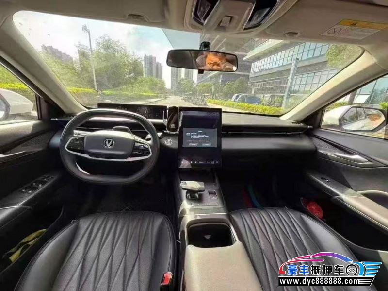 23年长安逸达轿车抵押车出售