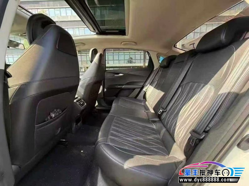 23年长安逸达轿车抵押车出售