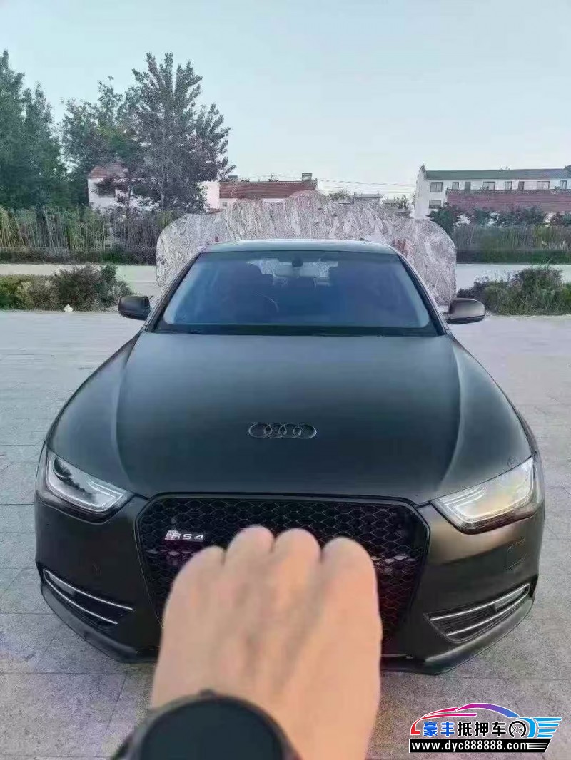 14年奥迪A4L轿车抵押车出售