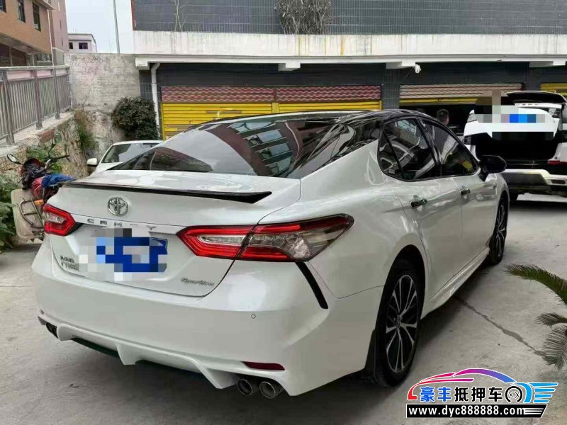 19年丰田凯美瑞轿车抵押车出售