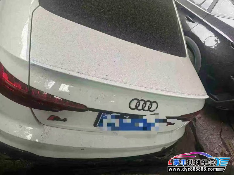 22年奥迪S4轿车抵押车出售