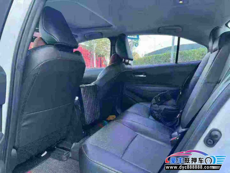 23年丰田雷凌轿车抵押车出售