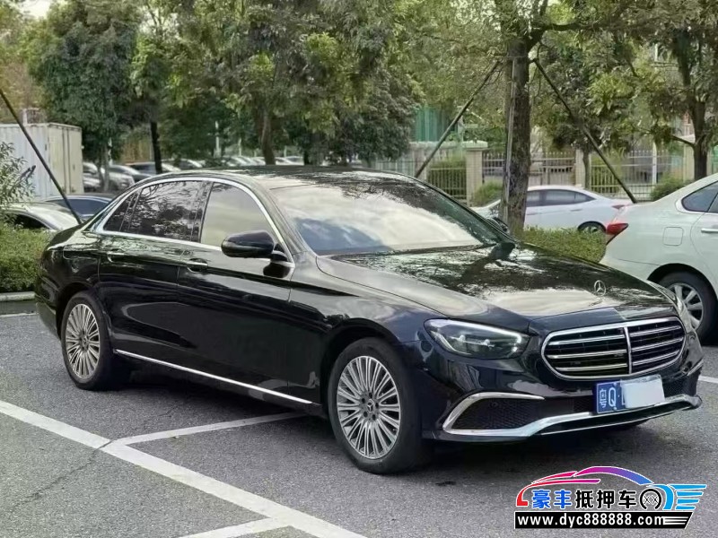 22年奔驰E轿车抵押车出售