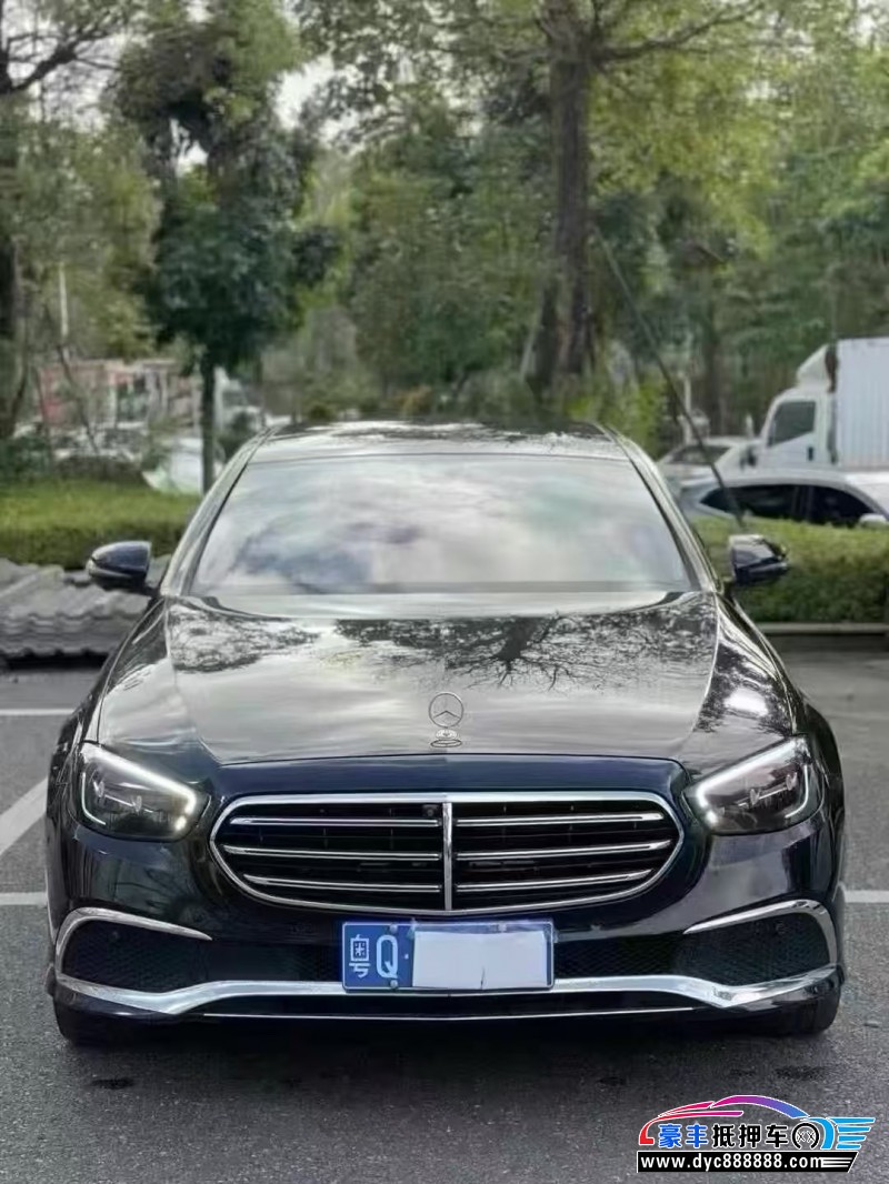 22年奔驰E轿车抵押车出售