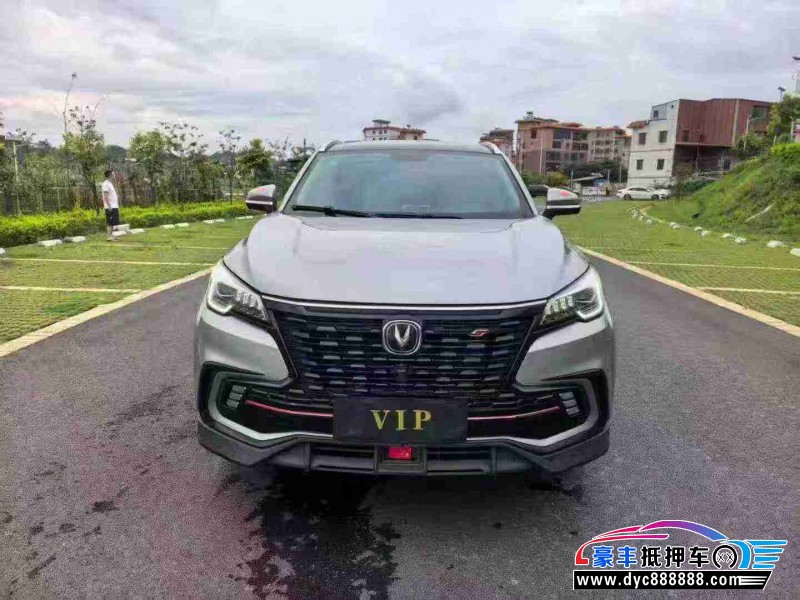 21年长安长安cs85轿车抵押车出售