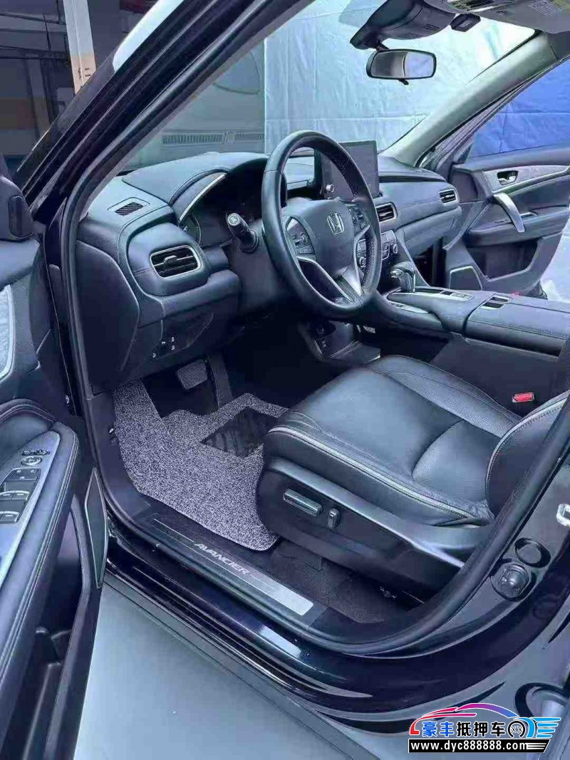 24年本田冠道轿车抵押车出售