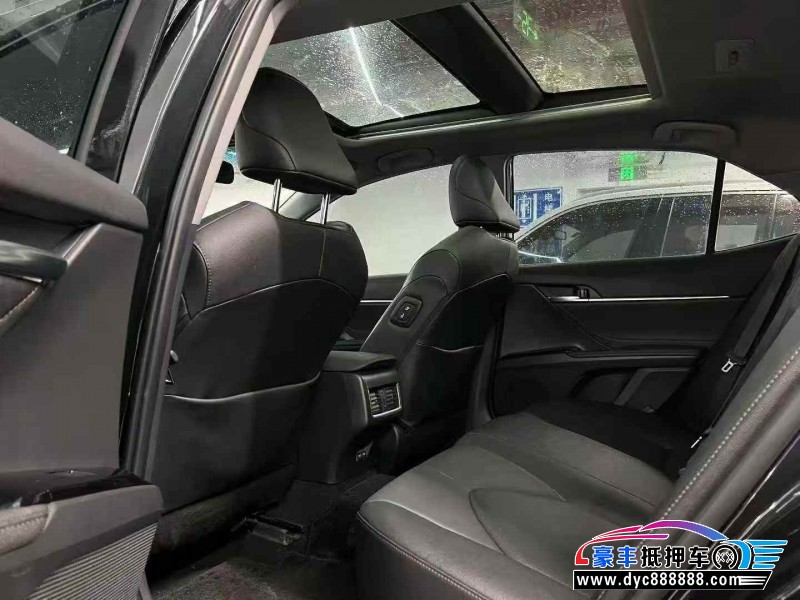 23年丰田凯美瑞轿车抵押车出售