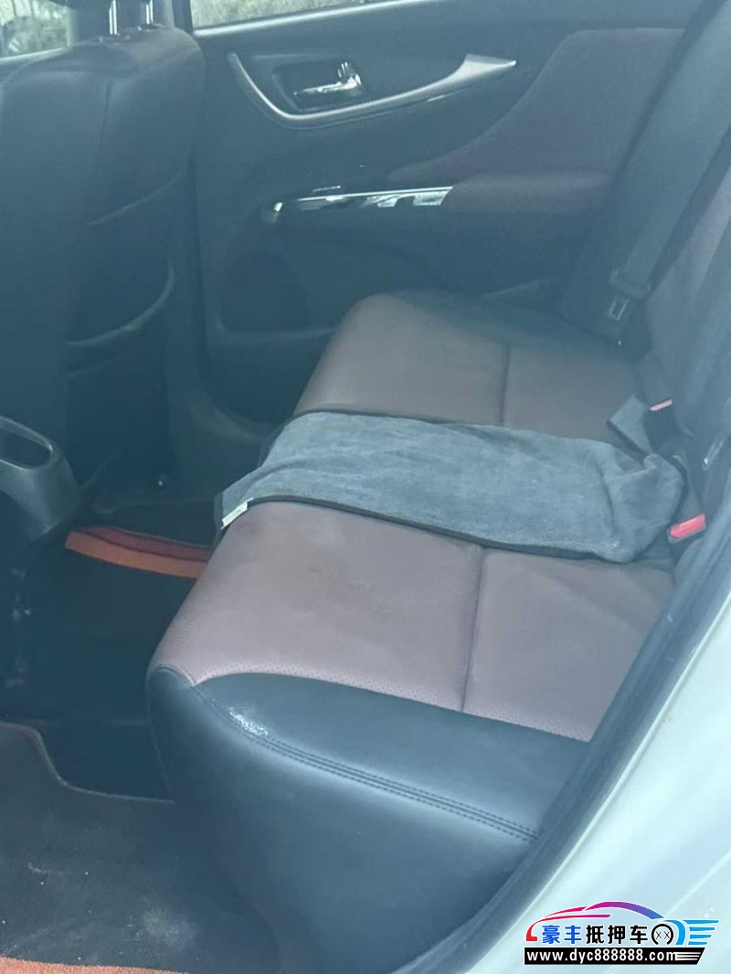 18年本田凌派轿车抵押车出售