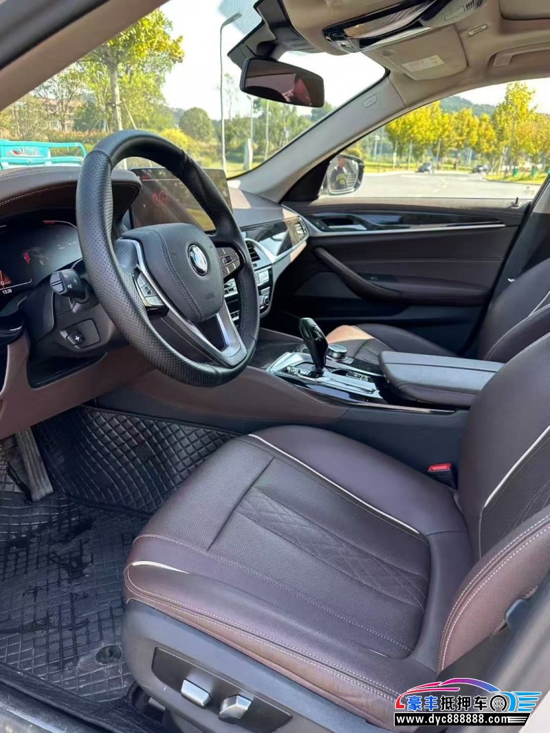 22年宝马5系轿车抵押车出售