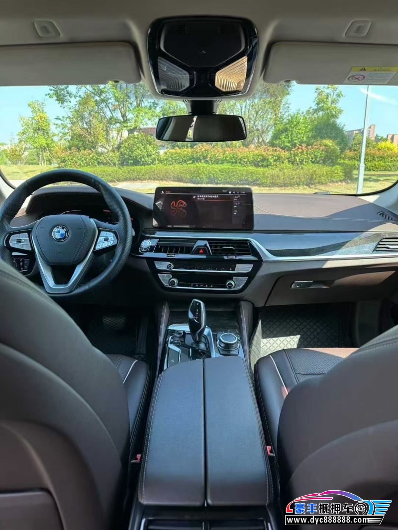 22年宝马5系轿车抵押车出售