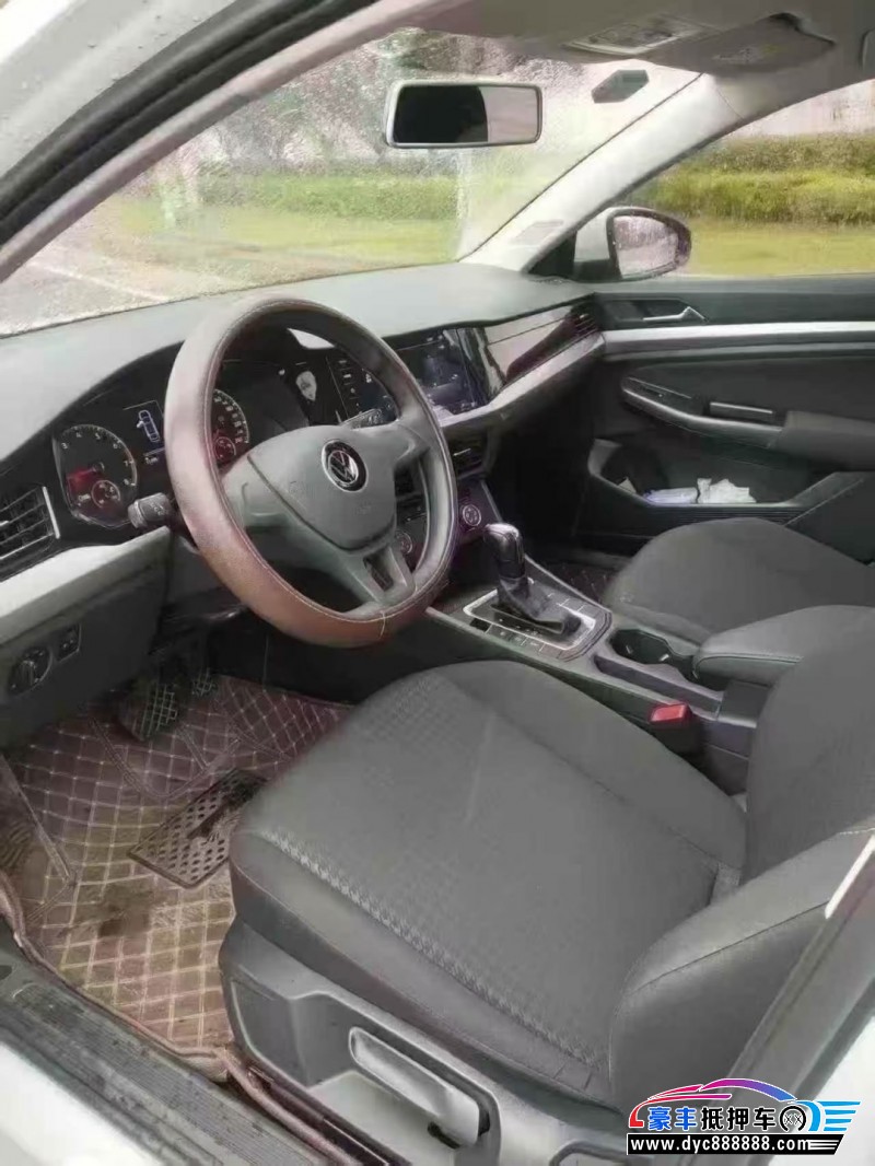 23年大众宝来轿车抵押车出售