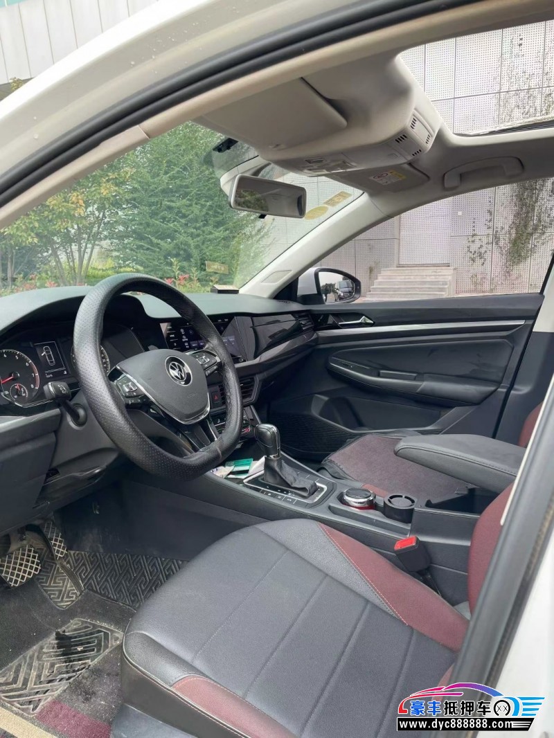 21年大众宝来轿车抵押车出售