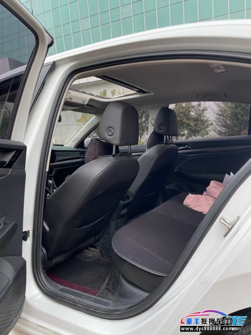 21年大众宝来轿车抵押车出售